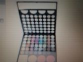 estojo de maquiagem com 48 sombras